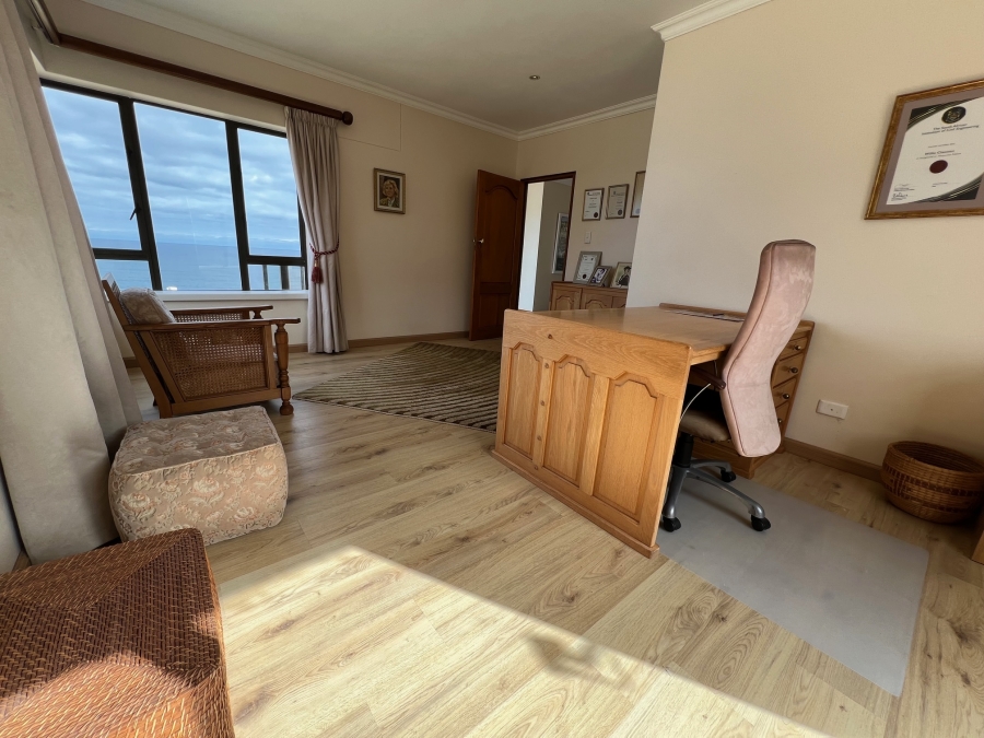 3 Bedroom Property for Sale in Dana Bay Western Cape
